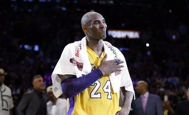 无力回天！鲍威尔19中8拿到全队最高21分7板 三分12中4（独木难支！鲍威尔19投8中拿下全队最高21分7篮板 三分12投4中）