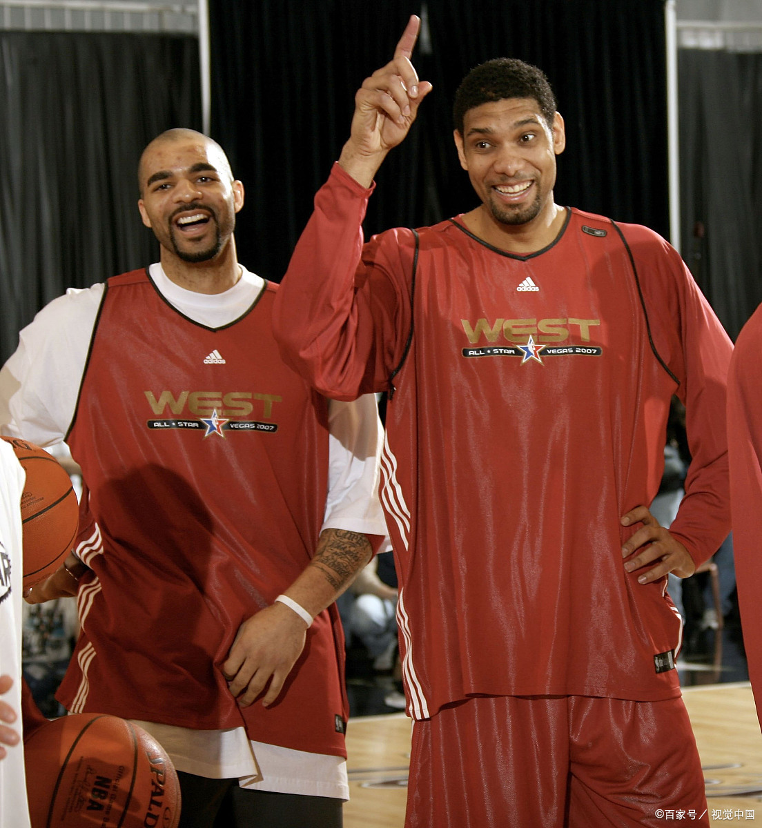 国米大战利物浦，巴萨PK法鹰，参与截图预测今夜欧冠的比分（国米迎战利物浦，巴萨对决法鹰，晒截图参与预测今夜欧冠比分）