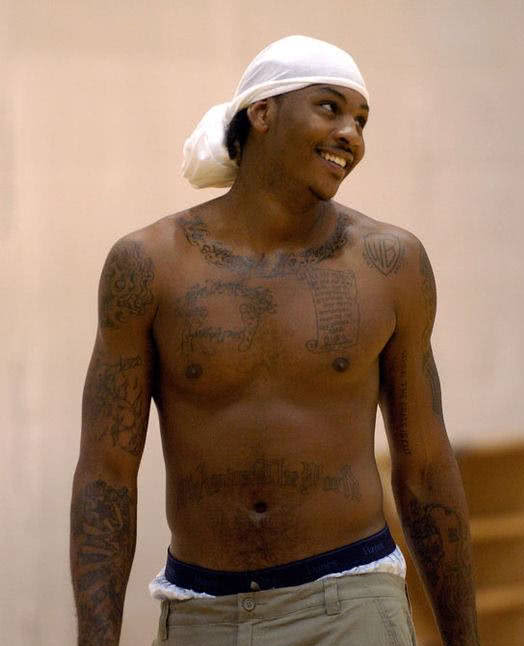 里维拉：10号位球员已经消失；莱奥非常出色应该让他安静踢球（里维拉：传统10号已成过去；莱奥表现出众，应让他安静踢球）