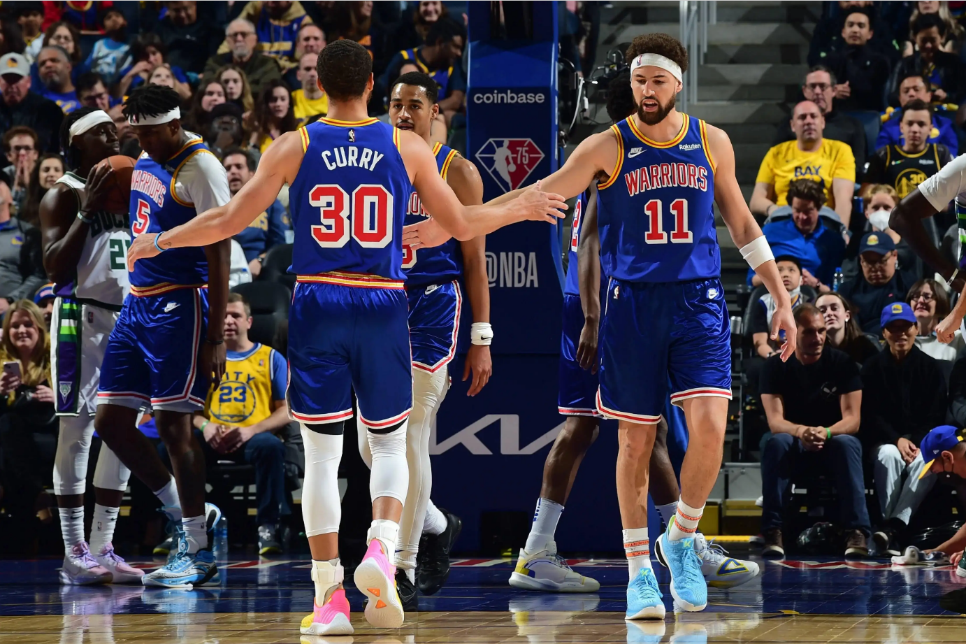 同曦队遭遇挑战，林庭谦展现关键三分球能力（同曦队遭遇考验，林庭谦关键三分彰显实力）