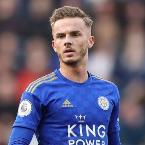 今日能否破荒？伊萨克时隔一个月再次代表利物浦登场（时隔一月再披利物浦战袍，伊萨克今日能否打破进球荒？）