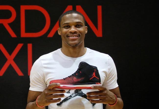 NBA战报：布朗30分8板，凯尔特人121-113击败猛龙（NBA快讯：布朗砍下30分8篮板，凯尔特人121-113力克猛龙）